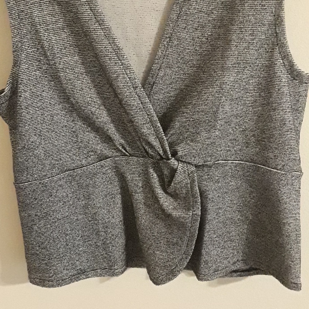 J.Crew Women Top New With Tags - Picture 2 of 7